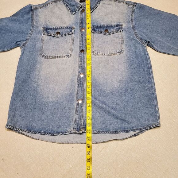 JouJou Denim Shacket NWT in Size  S - Picture 5 of 11